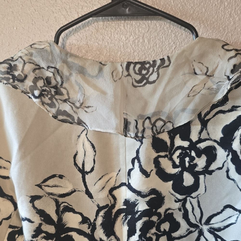 Ellen Tracy Floral Blazer with Ruffles - Picture 5 of 6
